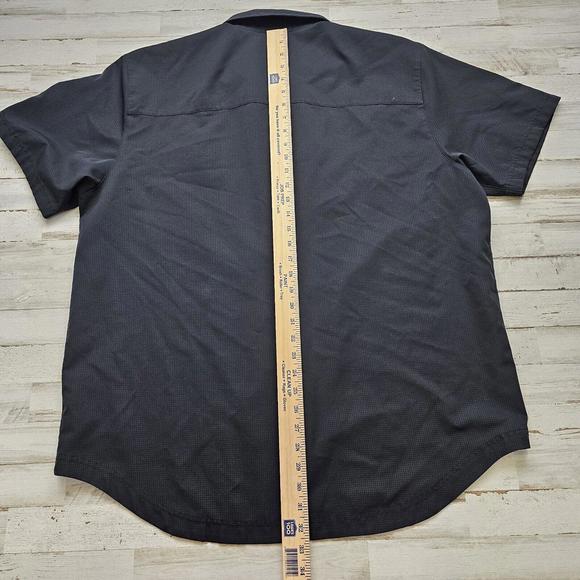 Under Armour Mens Black Heatgear Button Up Short Sleeve Shirt Size 2XL Floyds TX - Picture 5 of 6